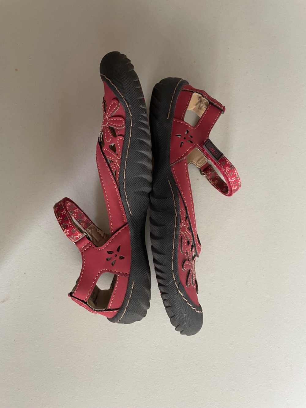 JBU by Jambu Wildflower Mary Jane Sandals Red Comfort Cut-out Hike Vegan, 8.5 - Picture 6 of 7